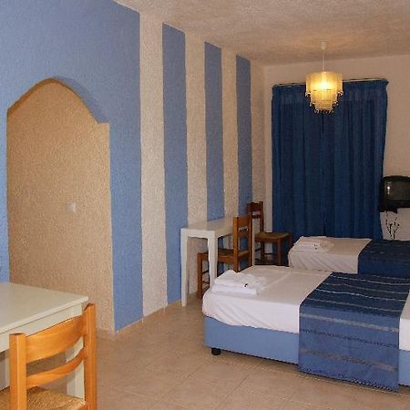 Perla Hotel Agia Pelagia  Exterior photo